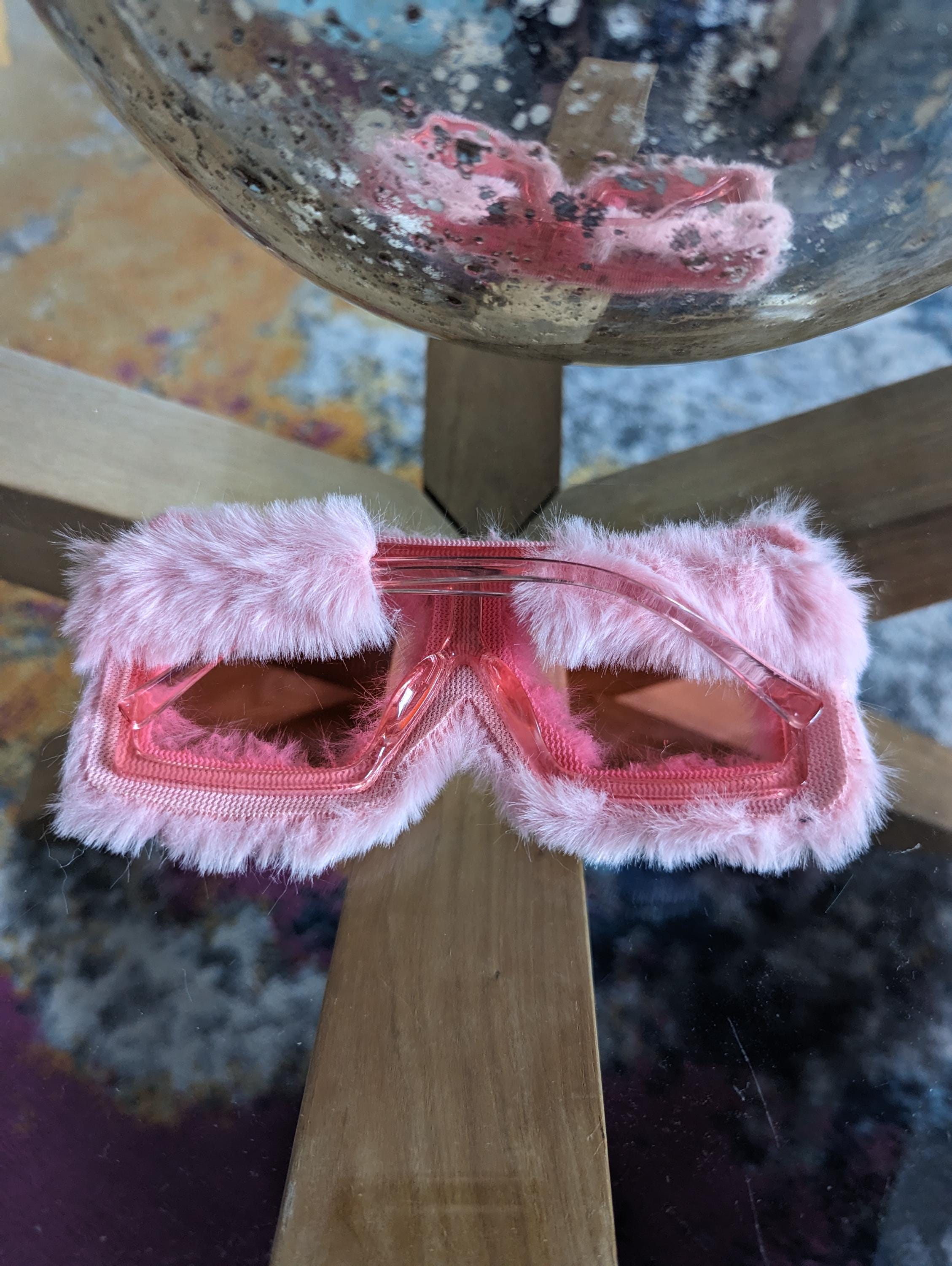 Vintage 00s Light Pink Colorful Faux Fur Gem Jewel Square  display picture 3