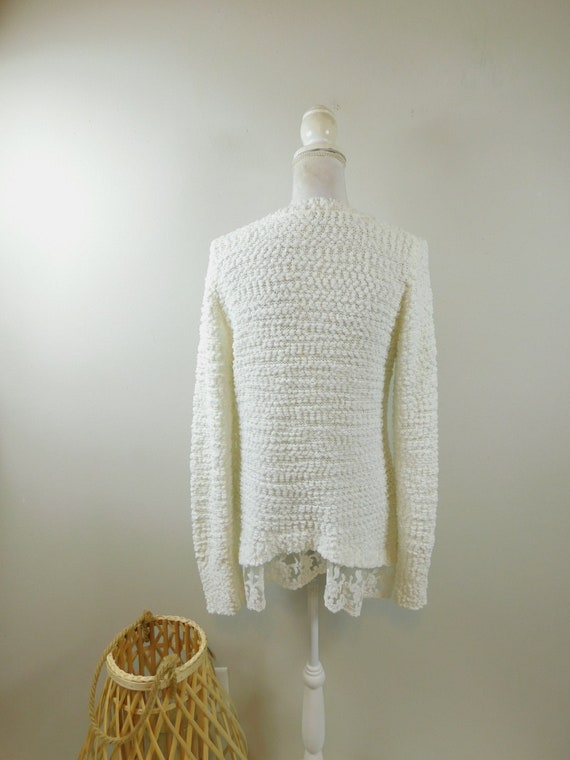 Vintage 90s Ivory Crocheted Pom Pom Knitted Lace Trim Ribbed 