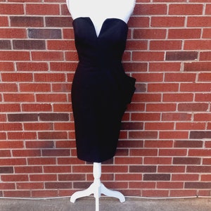 Vintage 00s Preto Plissado Corpete Assimétrico Decote V Profundo Forrado Sem Alças Top Tubo Formal Cocktail Comprimento Do Joelho Vestido Vestido Tamanho Grande