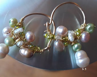Earrings 14 kt gold filled with freshwater pearls, white pastel green and soft lilac no. 30