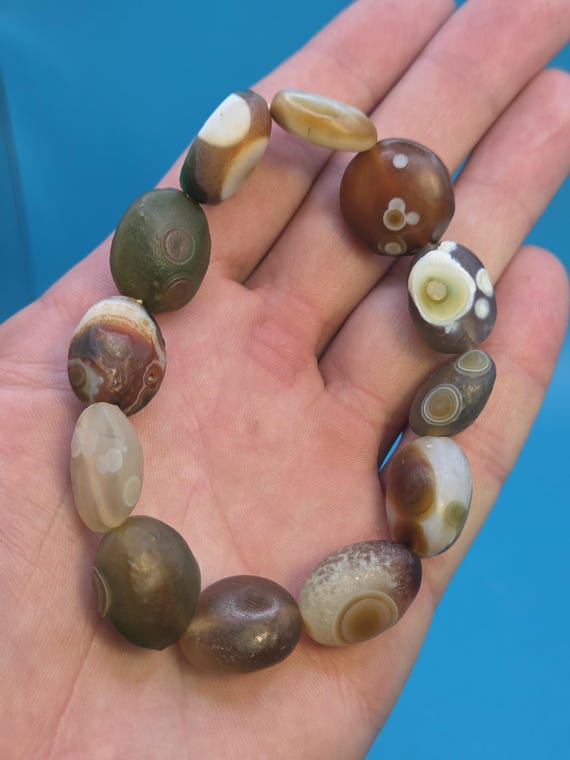 Gobi Eye Agate Bracelet – Mongolian Desert Agate Beads, Natural 