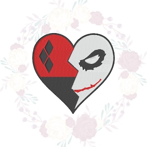 Puede incluir: Un corazón rojo y negro con un patrón de diamantes en un lado y una cara de Joker en el otro. El corazón está roto por la mitad.