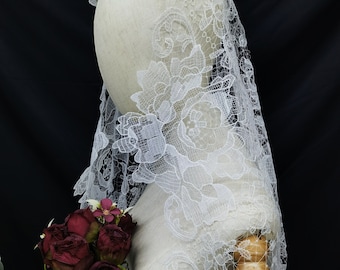 Ivory Lace Mantilla Veil,Long Lace Veil,Vintage Lace Veil,Romantic Wedding Veil,Bridal Veil