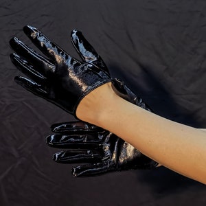 Short Black Faux Leather gloves,Statement gloves,Elegant Gloves,Costume party gloves