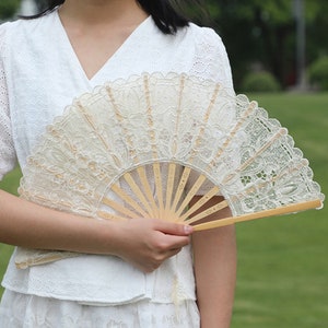 Hand Held Lace Fan,Vintage Lace Fan,Party Favor,Bridal Fan