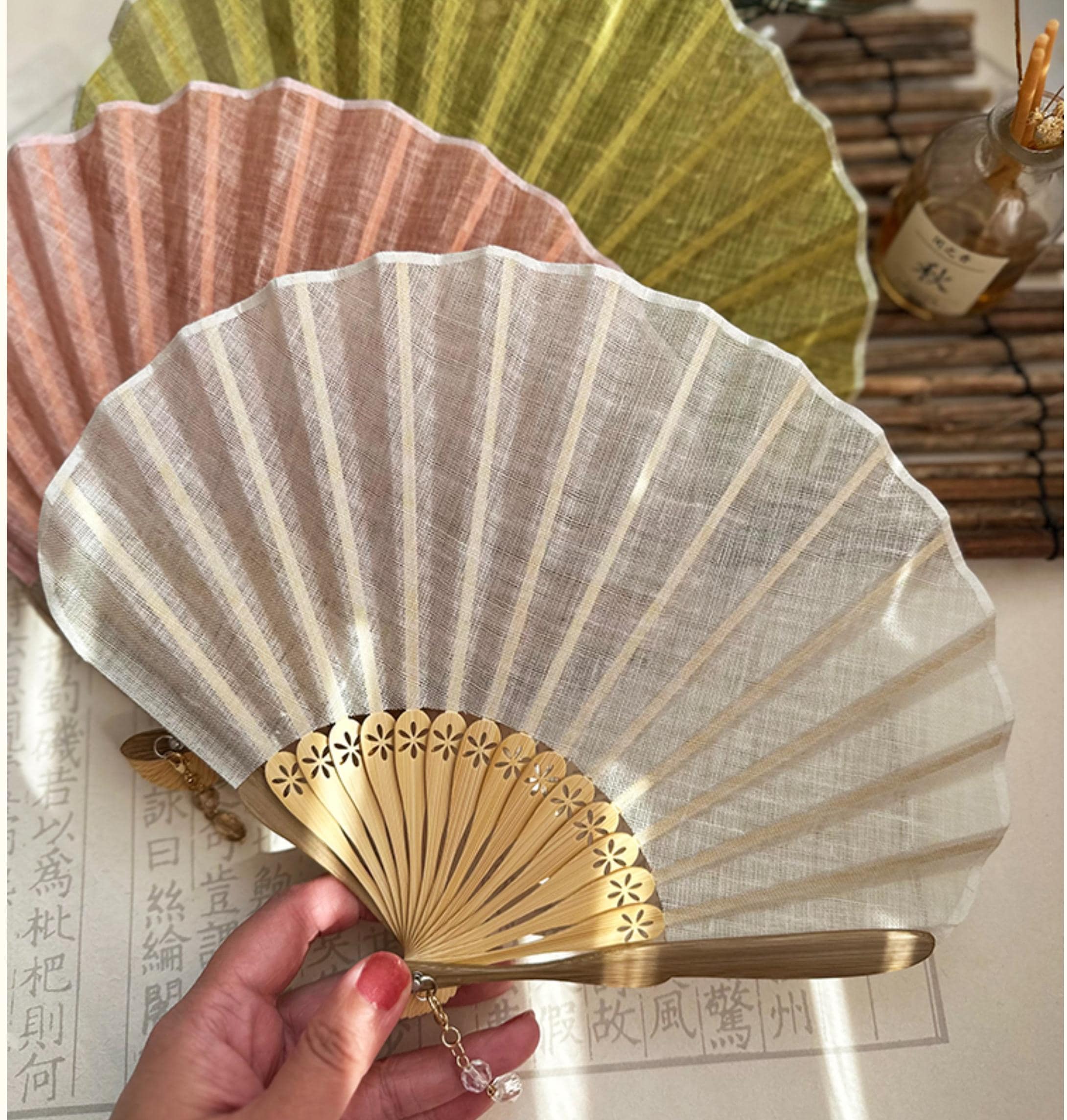 Accessori Wedding 60 Ventagli Bianchi Per Matrimonio - Accessorio Sposa E Invitati, Segnaposto Sacchetti Confetti Matrimonio - Foto 10