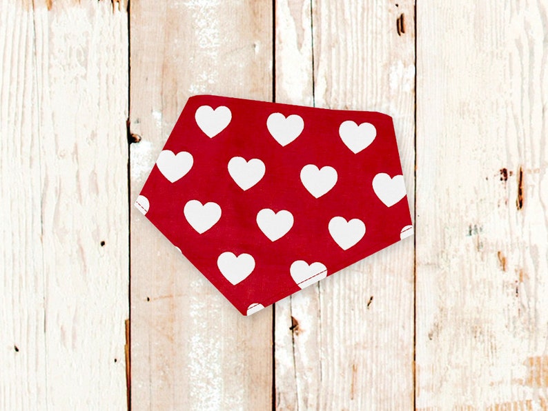 Sm custom dog gift Dog Bandana BIG RED HEARTS machine washable dog bandana Valentine/'s Day dog bandana with snaps Ready to Ship