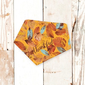 Dog Bandana "Thankful" - Personalizable dog bandana with snaps. Machine washable pet bandana for cats or dogs. Autumn, Thanksgiving, Fall