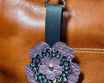 Leder Blumen Taschenanhänger, Handgemachte Echtleder Blume Schlüsselanhänger, Leder Geldbörse Zubehör, Taschenanhänger