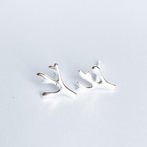 Tiny botanical stud Zearrings 925 sterling silver, Hypoallergenic earrings for sensitive ears image 1