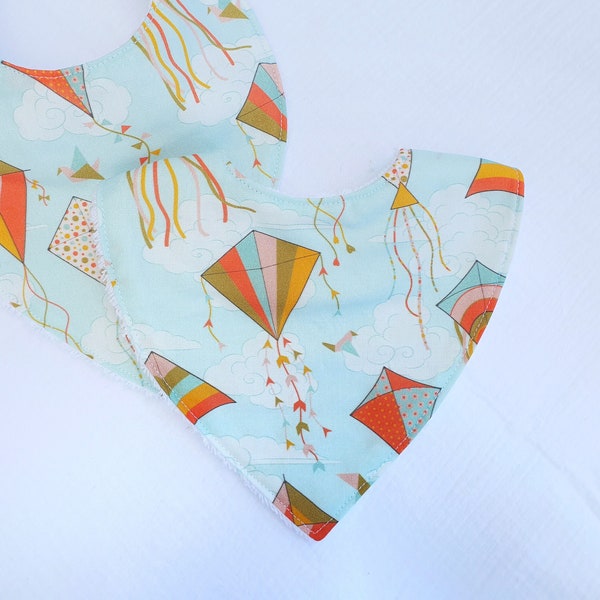 Bavoir Bandana Unisexe -Bavette bébé -Bavoir Enfant -Bavoir Bandana bébé - Vetement naissance - Bavoir naissance- Cadeau bébé -Cerfs volants