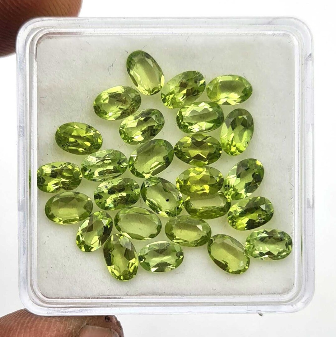 Loose Oval Cut Natural Peridot Stone – Genuine Green Birthstone – Single Gem – ALL SIZES