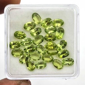 Natural Peridot Oval Cut Loose Gemstone Lot 47 Pcs 4*6 MM 20 CT ~ Natural Peridot Cut gemstone~  Green Peridot Semi Precious Stone