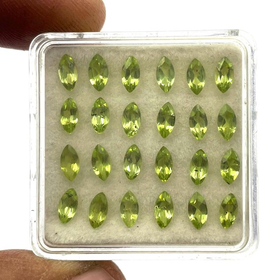 天然ペリドット マーキスカット ルース 宝石 ロット 3 x 6 MM 214 個