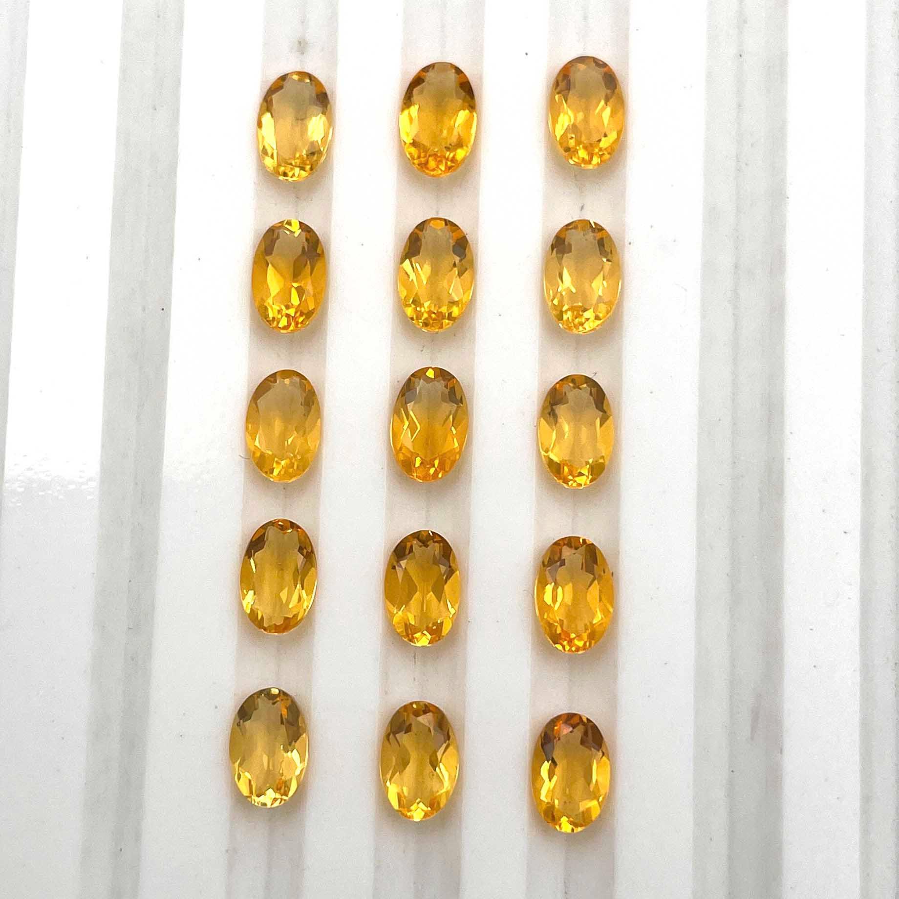 Grande Opale De Feu Mexicaine 83,60 Carats - Coupe Ovale - Pierre Précieuse Créée En Labo