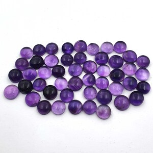 Améthyste africaine naturelle cabochon rond pierres précieuses en vrac Lot 32 pièces 9-10 MM 101 CT ~ pierre précieuse d&#39;améthyste ~ cabochon rond d&#39;améthyste africaine naturelle