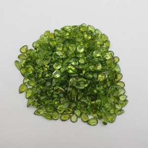 Natural Peridot Pear Cut Loose Gemstone Lot 19 Pcs 6*8-6*9 MM 20 CT ~ Natural Peridot gemstone~ Pear cut Loose Peridot ~ Peridot loose stone