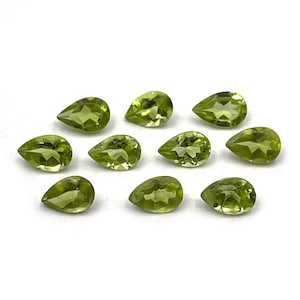 Natural Peridot Pear Cut Loose Gemstone Lot 138 Pcs 4*6 MM 59 CT ~ Natural Peridot Cut Gemstone~  Green Peridot Semi Precious