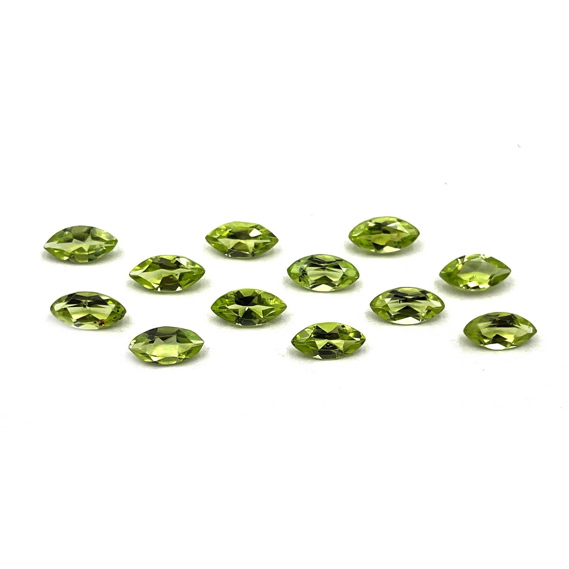 天然ペリドット マーキスカット ルース 宝石 ロット 3 x 6 MM 214 個