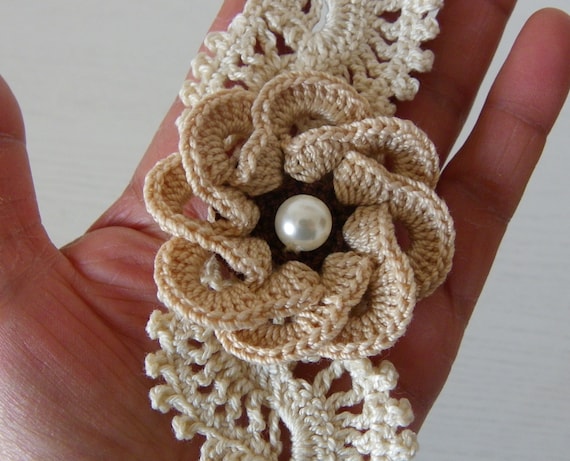 SanKristo 2 Pezzi Fermatende per Tende, Ferma Tende a Fiori Boho Ruotabili a 360, Fermatenda a Fiori Semplici Regolabili, Ferma Tende Senza Perforazione per Tende Decorative per la Casa (Beige