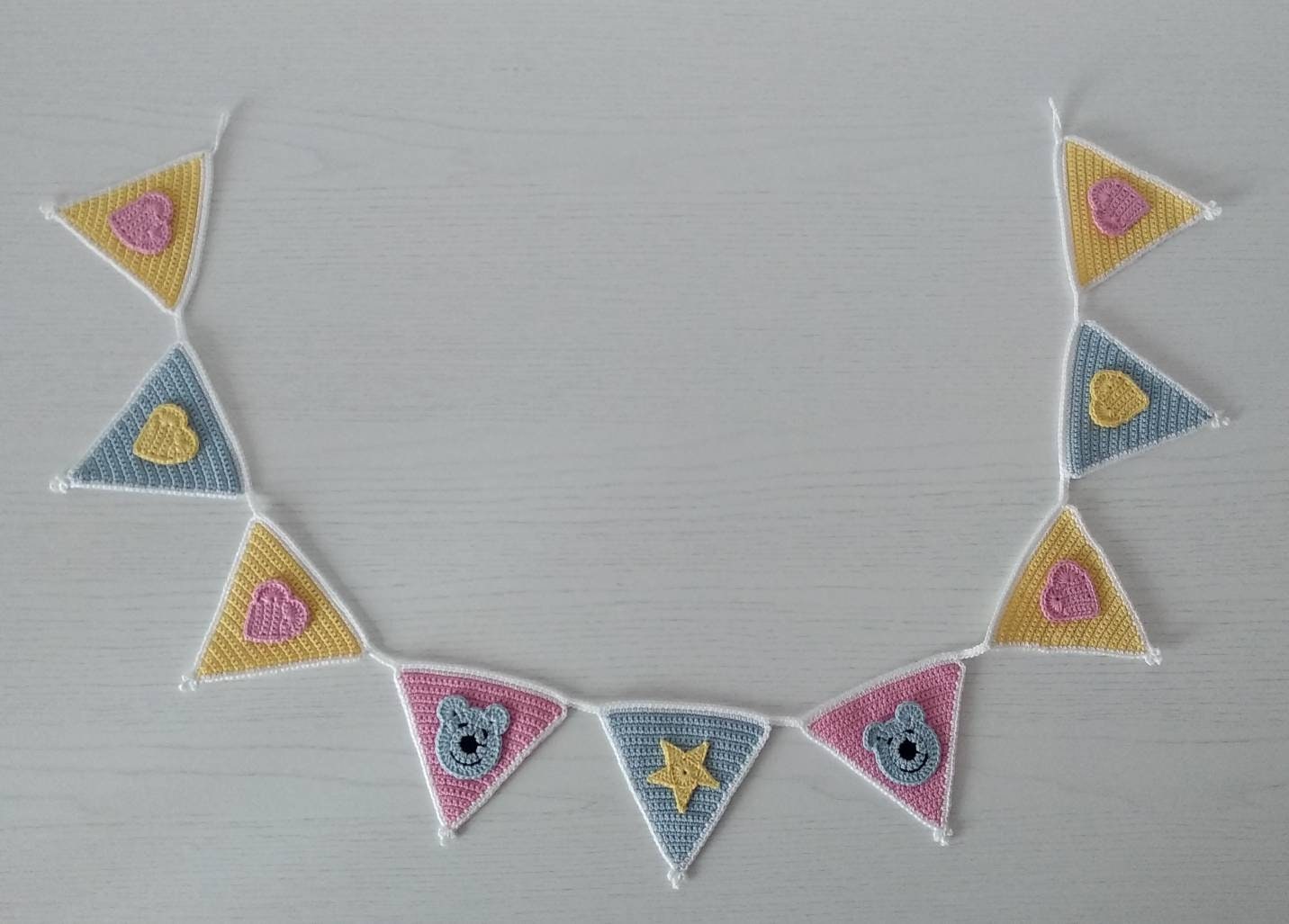 4 pcs 82ft Bandierine triangolari colorate decorazioni compleanno