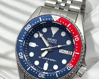 Blue dial vintage mens womens watch seiko skx013 mod divers watch nh36a sapphire double dome 38mm medium blue red insert