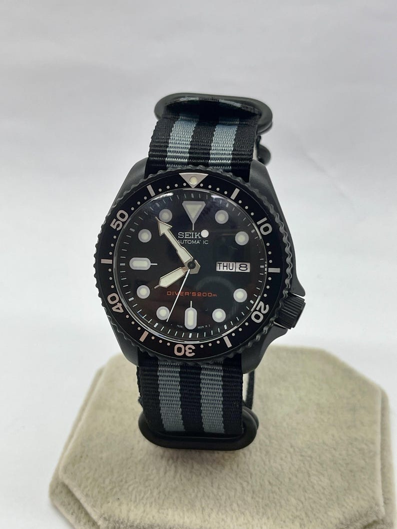vintage watch seiko skx mens diver watch skx007 nh36a color black dial black cerakote sapphire double dome 42mm large size Ready to ship!