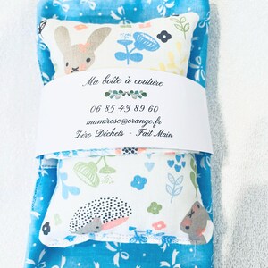Set aus Handtüchern und waschbarem Schwamm aus Baumwollstoff