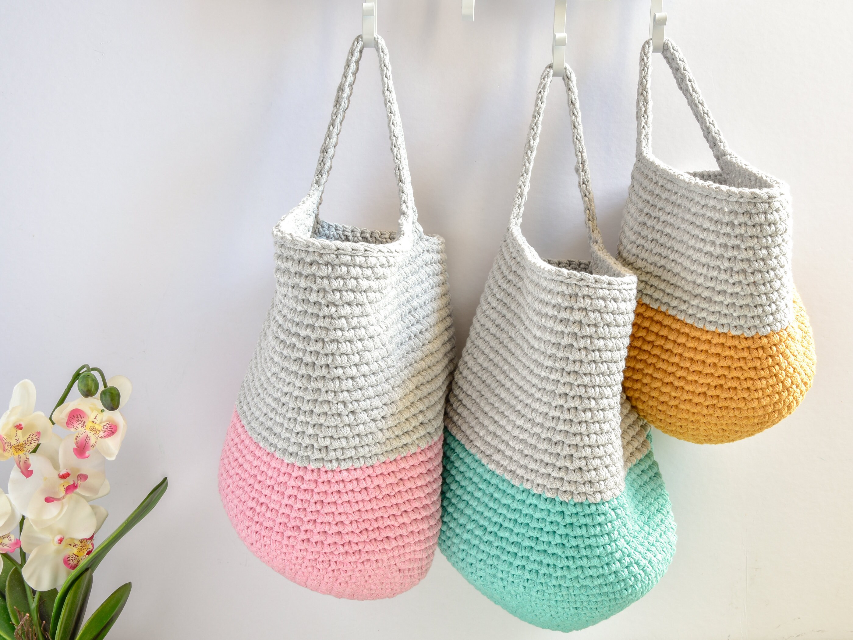 Cesta de almacenamiento colgante de pared / decoración moderna | Etsy