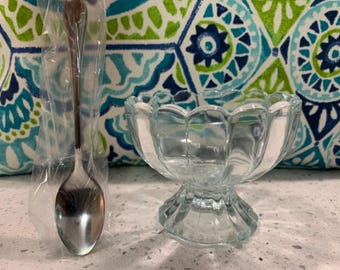 Scallop Sauce Glass & Spoon