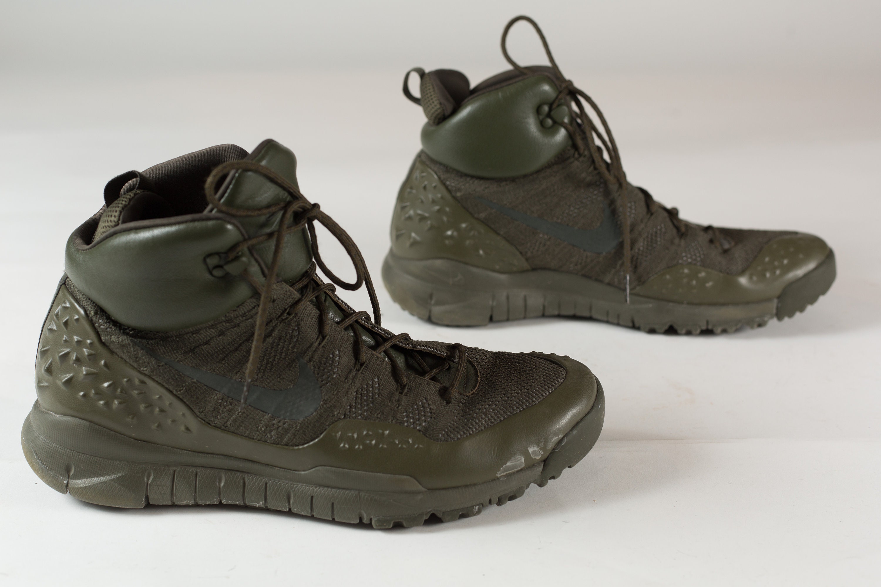 nike lupinek flyknit mens sneaker boot