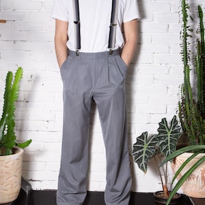 Pantalon vintage gris fonce pour homme des annees 1940 50 avec boutons de bretelles Pantalon pantalon a taille haute retro plisse de 35 pouces Etsy France
