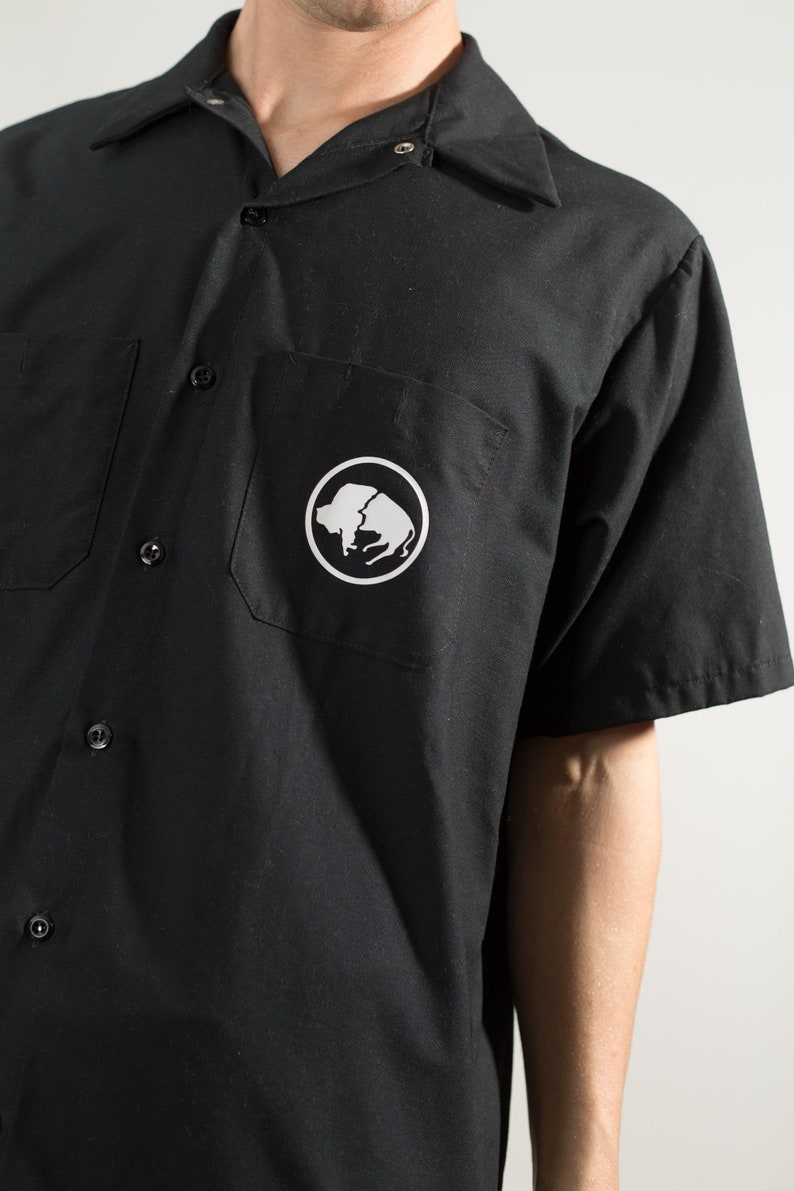 Men/'s Large Size Button Down Short Sleeve Shirt Buffalo Airways shirt Northwest Territories Vintage Black Airplane Shirt