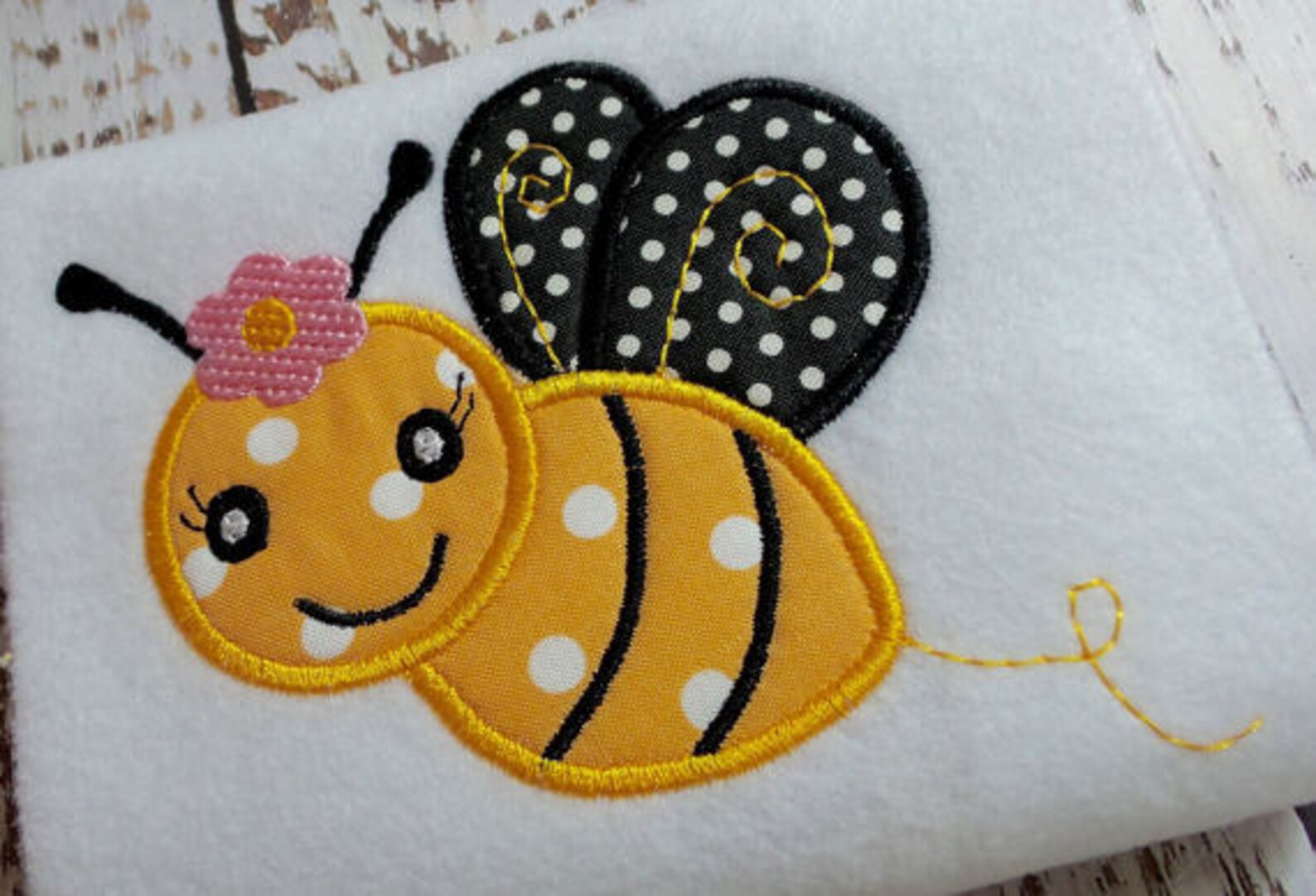 Applique Bumble Bee Machine Embroidery Design File Instant Etsy