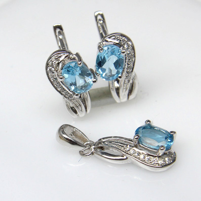 Gift for Her 925 Sterling Silver Gemstone Cushion Stud Earrings Blue Cats Eye, Silver