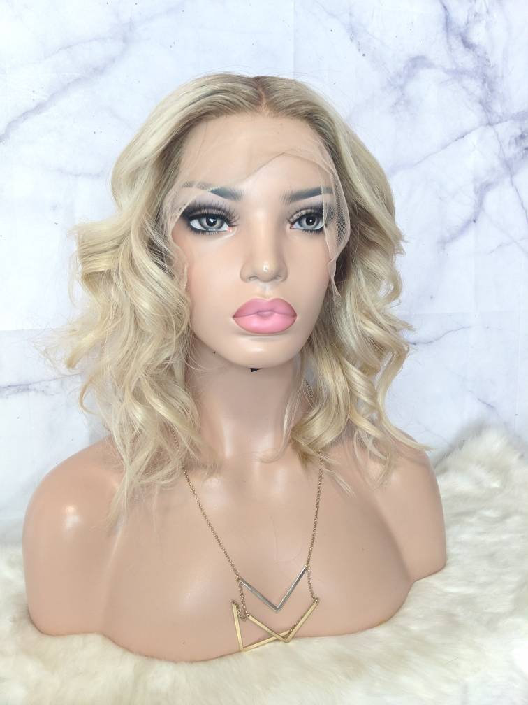 Messy Bob #613/T9 Light Brown Roots Glueless Invisibletransparent Lace Front Wig with Pre-Plucked Natural Hairline Built in Wig Cap