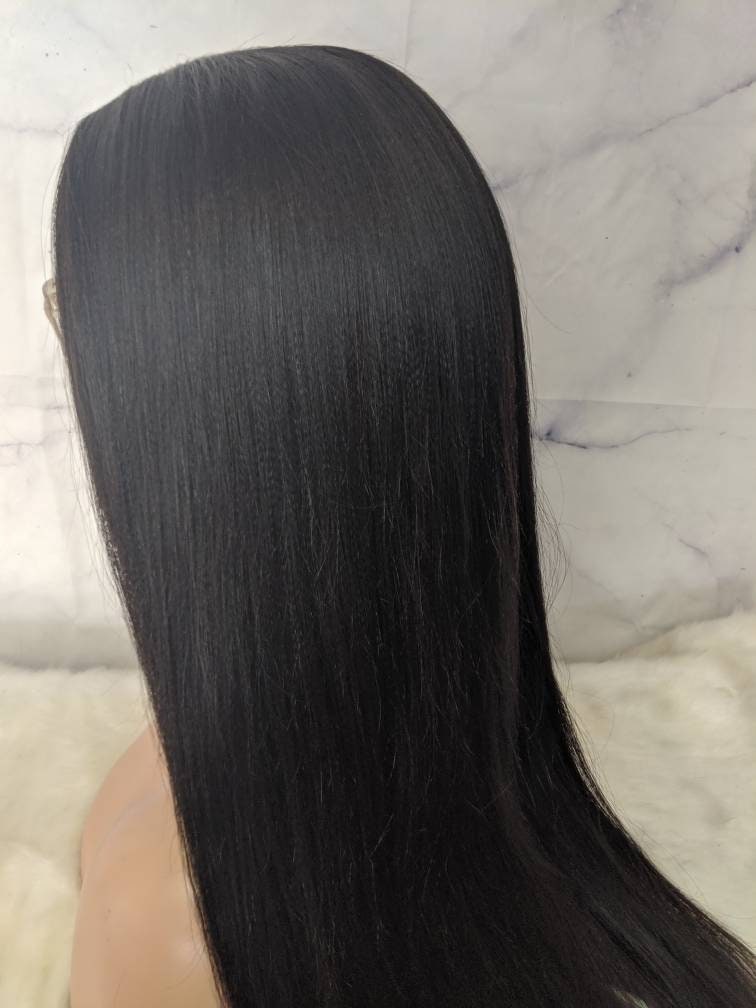 18" Yaki Straight Glueless "Hd" Invisible Lace Front Human Hair Wig with Bleached Knots & Preplucked Natural Hairline