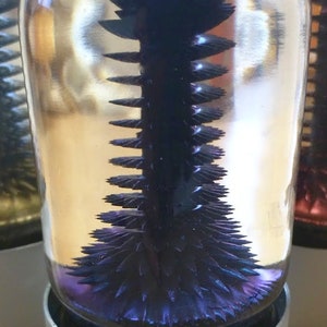 RIZE Spinning Magnetic Ferrofluid Sculpture (Colored Ferrofluid!)