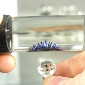 Mini Ferrofluid Magnetic Displays in GOLD, RED or BLUE Ferrofluid 30ml