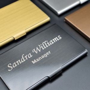 Porte-cartes de visite personnalisé, porte-cartes de visite de taille standard - Porte-cartes gravé personnalisé - Logo ou texte personnalisé.