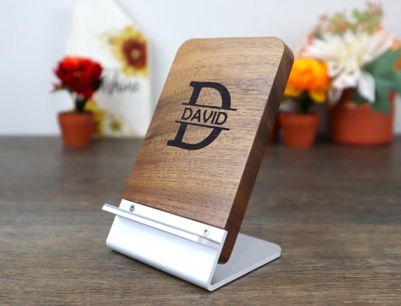 Personalized Wood Wireless Charger, Docking Station Text Logo. iPhone 15 14  13 12 12 11 Pro Max, Xs Max/xs/xr/x/8/8 Plus 