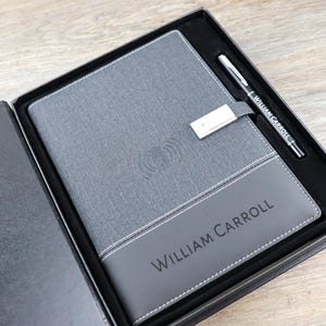 Personalized 4-in-1 Leather Fabric Portfolio Notepad Wireless Charger Power Bank Flash Drive Associate Padfolio Business Tech Gadget Gift