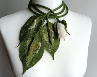 Felted Rose Lariat Necklace: Handmade Merino Wool Flower Scarf