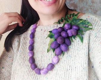Purple felt grape necklace Violet felted handmade jewelry Eco gift Textile necklace Fruit women's jewellery Author's designer accessory