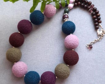 Felted Merino Wool Statement Necklace: Forest Green Eco Jewelry
