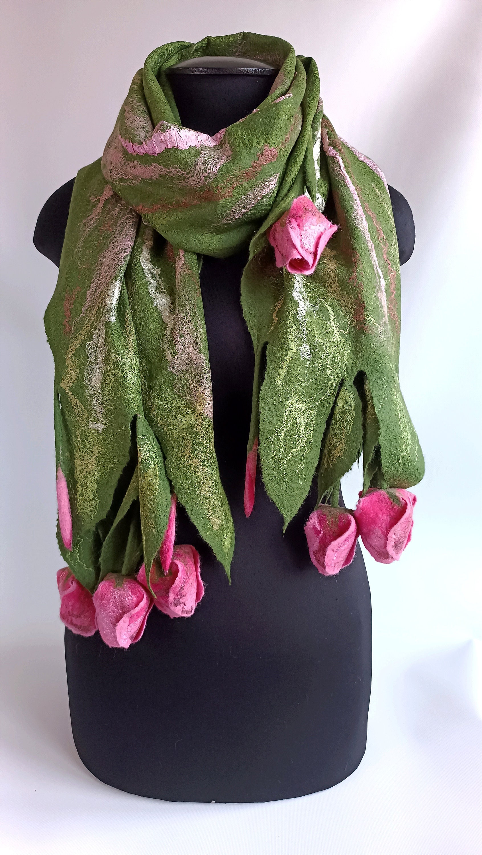 Handmade Merino Wool Felt Scarf: Green Tulip Floral Scarf Handmade Merino Wool Felt Scarf: Green Tulip Floral Scarf