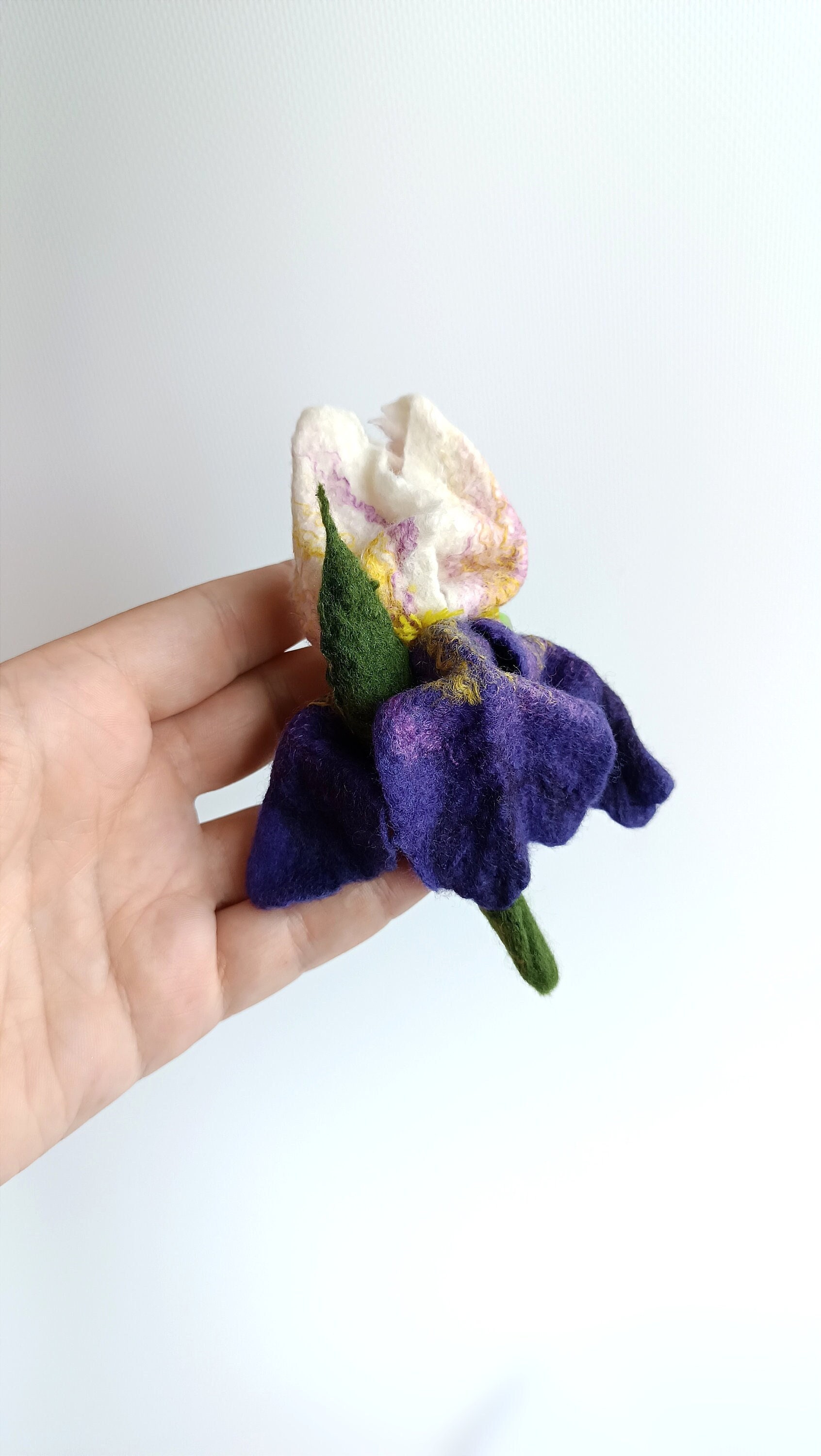 Purple Iris Felt Brooch - Handmade Wool Flower Pin - Wet Felted Iris Brooch - Unique Gift for Women - Romantic Floral Accessory