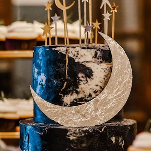 Forma de luna de madera contrachapada decorativa cortada con láser para manualidades