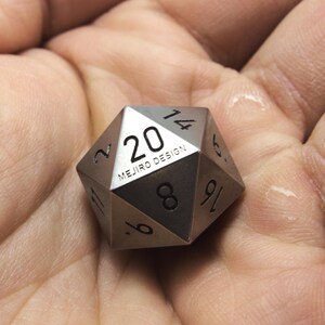 Titanium D20-stempel, steengewassen