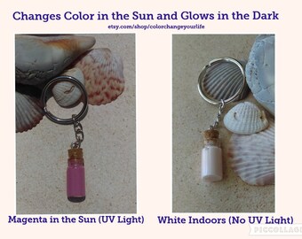 Solar activated color changing bottle key chain uv activated in the sun glow in the dark changes color potion bottle